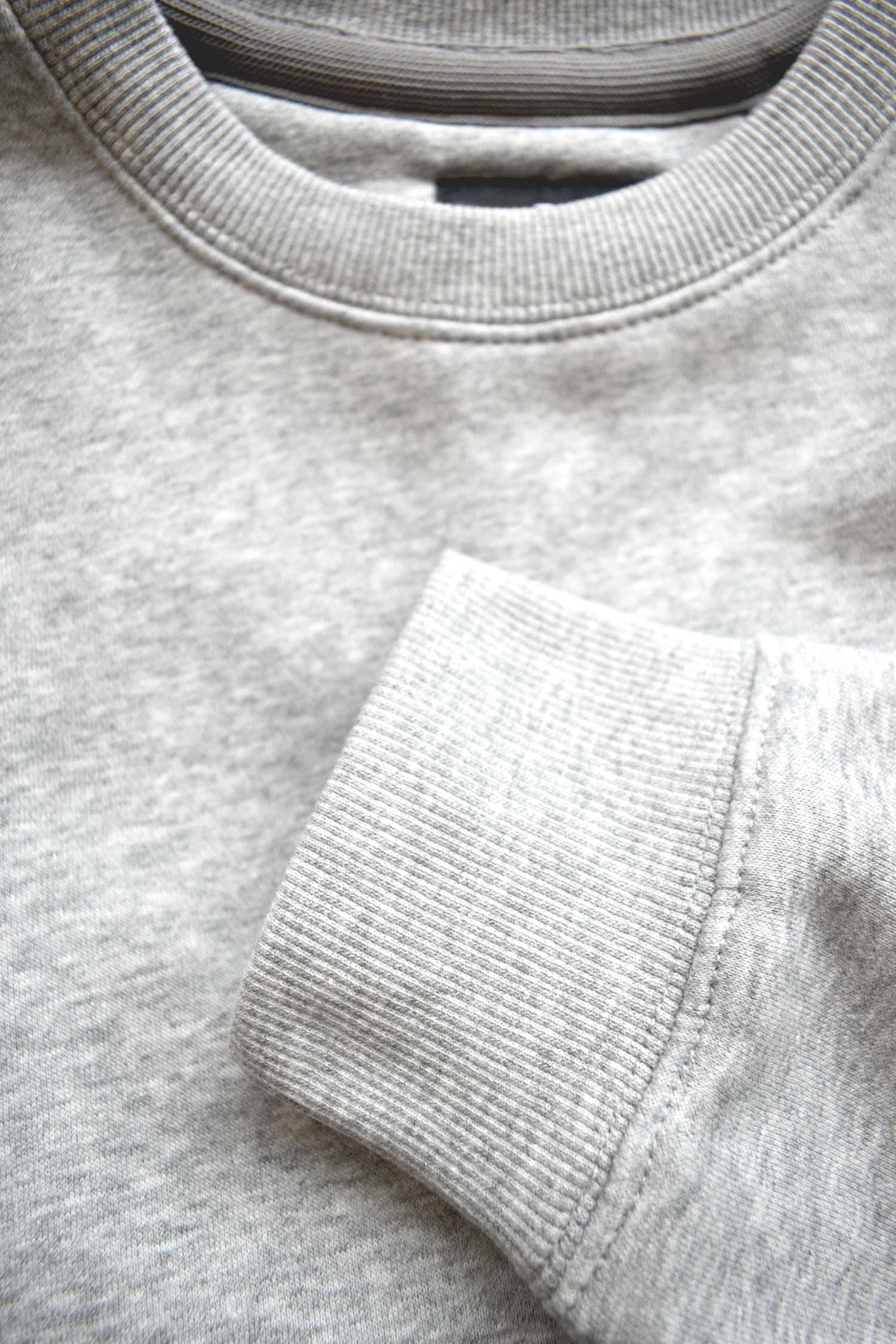 Trenton Unisex Grey Melange Closeup 3